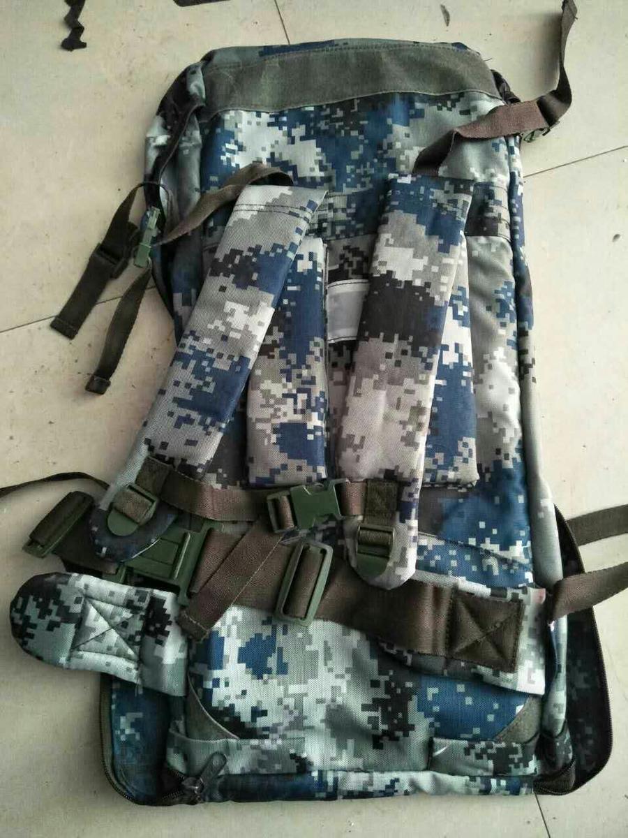 07城市迷彩背囊