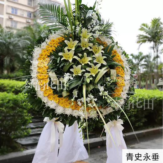 黄白菊花百合混搭大型花圈经济实惠款清明节扫墓祭祀祭奠白事丧事悼念花篮鲜花菊花殡仪馆送花 商品图3