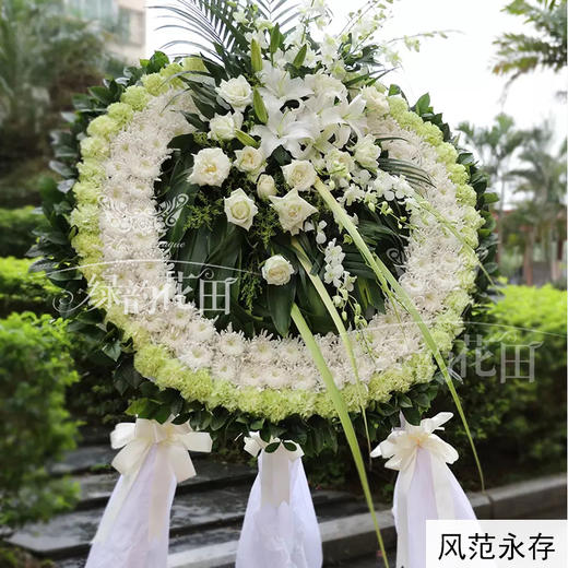 黄白菊花百合混搭大型花圈经济实惠款清明节扫墓祭祀祭奠白事丧事悼念花篮鲜花菊花殡仪馆送花 商品图0