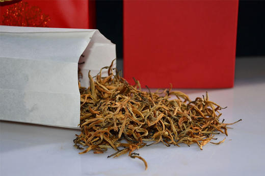 2024年大金芽滇红茶：滋味清甜，香气高雅。 商品图1