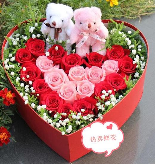 相亲相爱21朵混合玫瑰