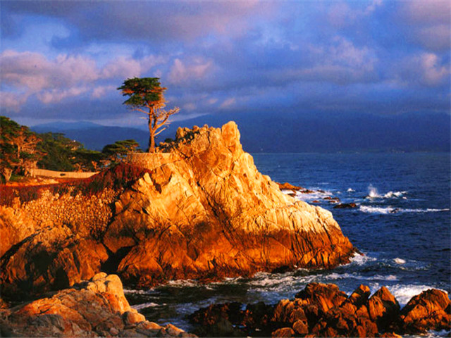 美国致敬圆石滩3晚4天3球挥杆及品酒之旅