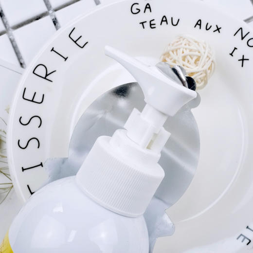 现货▲日本 Nursery 柚子卸妆乳/啫喱 卸妆乳液凝露180ml/500ml 商品图3