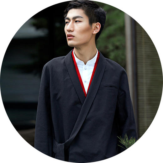子皿三石设计师原创新中式男装事事如意系列斜襟系带半大外套 商品图4