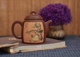 邹科  金鸡装饰壶