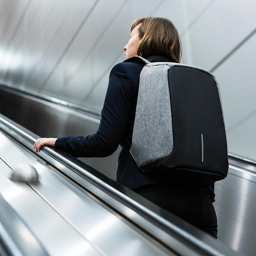 科技感防盗背包 | 大容量差旅收纳都市通勤双肩包 商品图1