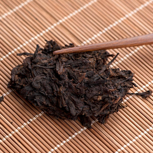 收藏-沧元号猴年纪念饼357g 大叶种茶叶紧压茶单饼装（熟茶） 商品图3