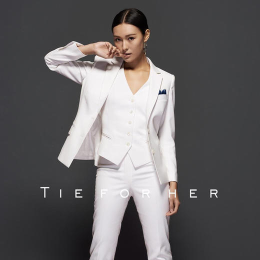 TF011 白色基本款单排西装 商品图0