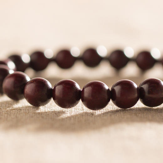 【青山特惠】原创设计-小叶紫檀蜜蜡配饰手串0.8*21颗     
 y26 商品图3