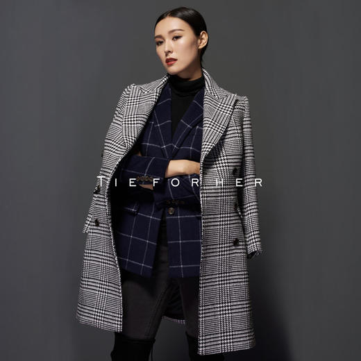 TF035 黑白亲王格双排法兰绒大衣 商品图0