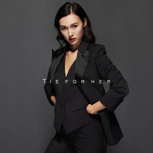 TF026 细条纹礼服款单排西装 商品图1