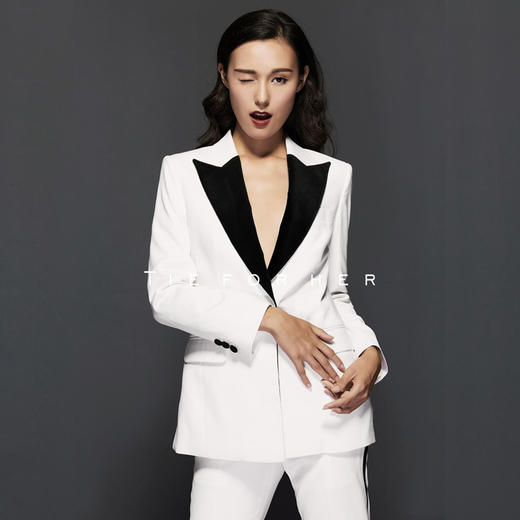 TF020 黑白丝绒双排扣西装 商品图0