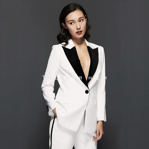 TF020 黑白丝绒双排扣西装 商品图1