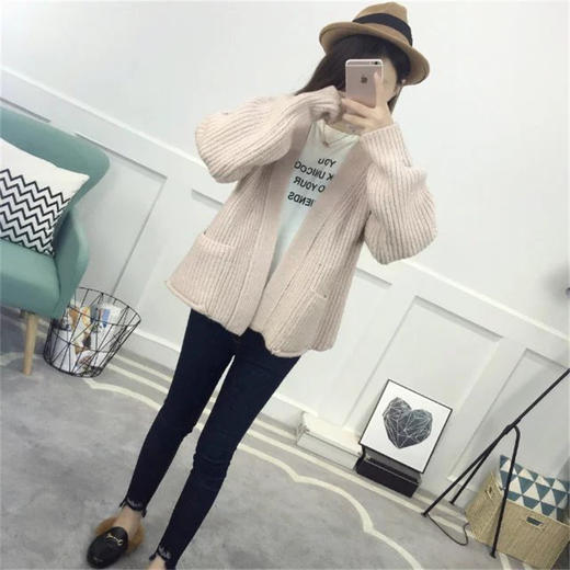 【针织开衫】春装新款宽松口袋毛衣外套女短款V领针织衫百搭学生加厚开衫 商品图0