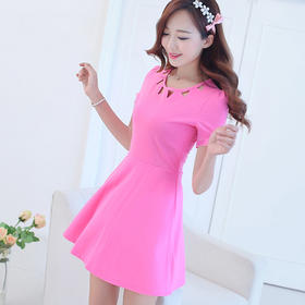 【服饰鞋包】新款韩版女装短袖镂空甜美连衣裙大码显瘦女裙