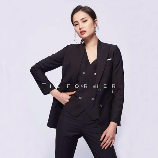 TF064 黑色三件套件套西装 商品图2