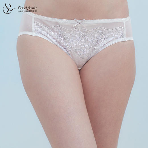 奶糖派白香雪配套刺绣内裤 白色 商品图0