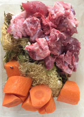 502霸王花猪骨汤，猪骨8两，霸王花，红萝卜，花生，眉豆，蜜枣，生姜 1 份