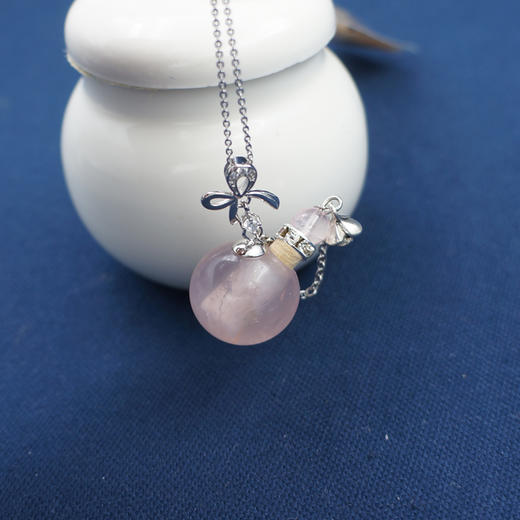 蝴蝶结锁骨链  天然粉晶/东陵玉/茶晶/白水晶精油瓶 多款可选 精油项链s925银链 商品图1