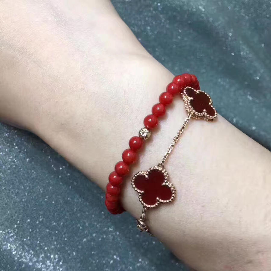 红珊瑚手链