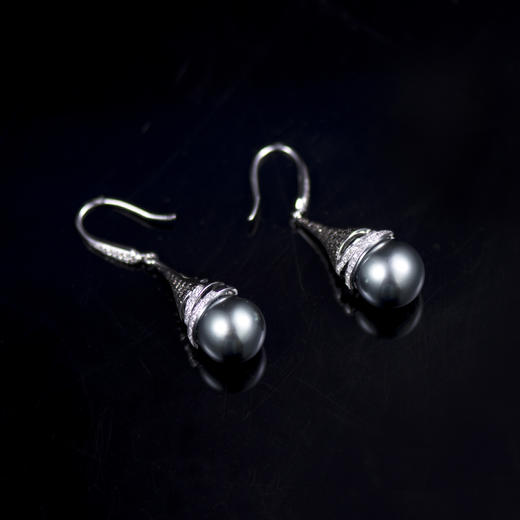 「白天与黑夜」黑白钻黑珠耳坠 商品图3