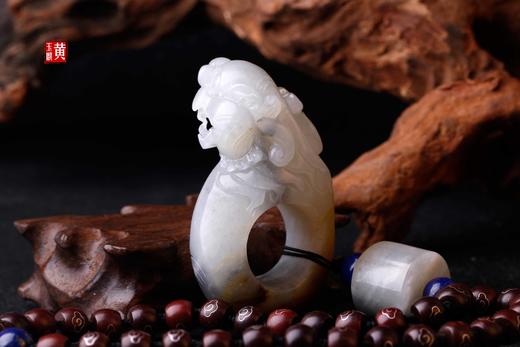 和田玉青花籽料【龙】手把件 商品图0