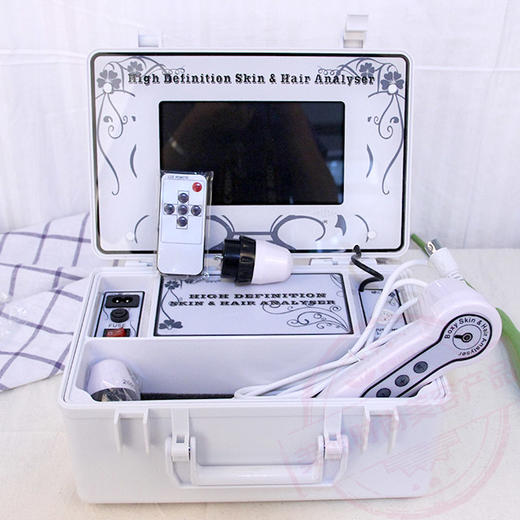 七宝草-803A白色皮肤检测仪（定格带7寸LED显示屏）仪器店内展示，略有瑕疵，如非质量问题不退不换 商品图4