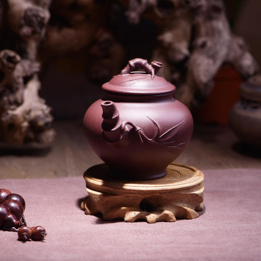 紫砂-宜兴徐夕萍半手工紫泥笑樱竹节壶 商品图1