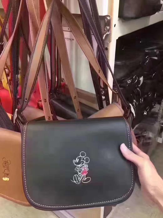 Coach Disney 合作款米奇马鞍包 商品图5