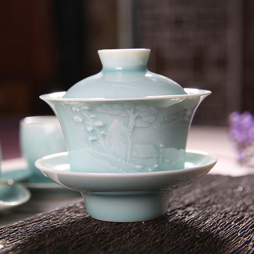 雷慧仙四季山水青瓷浮雕茶具套装