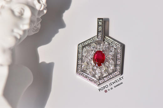 它可以吸收任何颜色的光之后，仍然呈现炙热的红色 商品图1