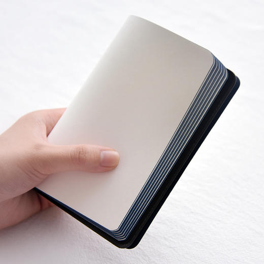 三年二班磨砂皮面本学生笔记本文具随身空白本子简约创意记事本z