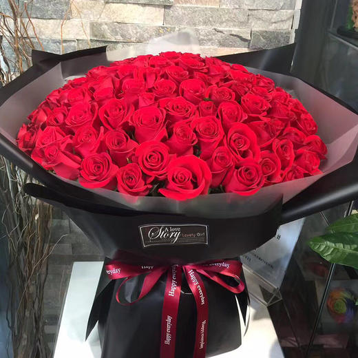 99朵黑纱玫瑰花束情人节送女朋友爱人520七夕情人节圣诞节感恩节表白