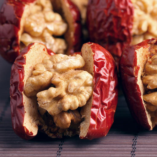 新疆红枣夹核桃  500g 商品图0