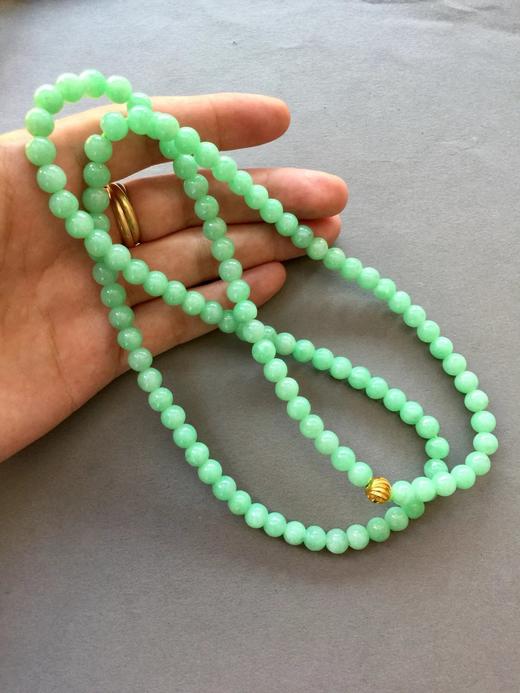 翡翠糯种苹果绿珠串108珠 商品图3