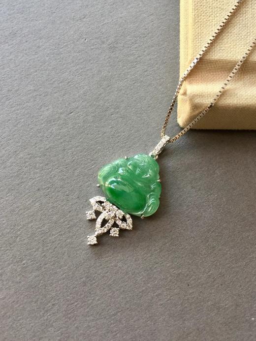 花开见佛-翡翠冰种阳绿肚子俏色弥勒佛 商品图0