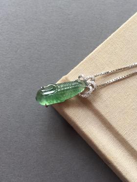 翡翠高冰种晴水玉米