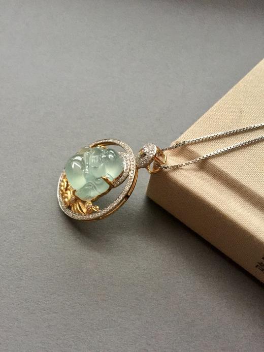 18k金钻石镶嵌翡翠高冰种弥勒佛 商品图1