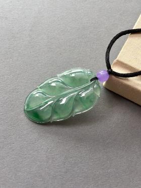 翡翠冰种飘阳绿叶子