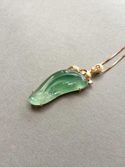 翡翠高冰种晴水如鱼得水18k黄金钻石镶嵌 商品图0