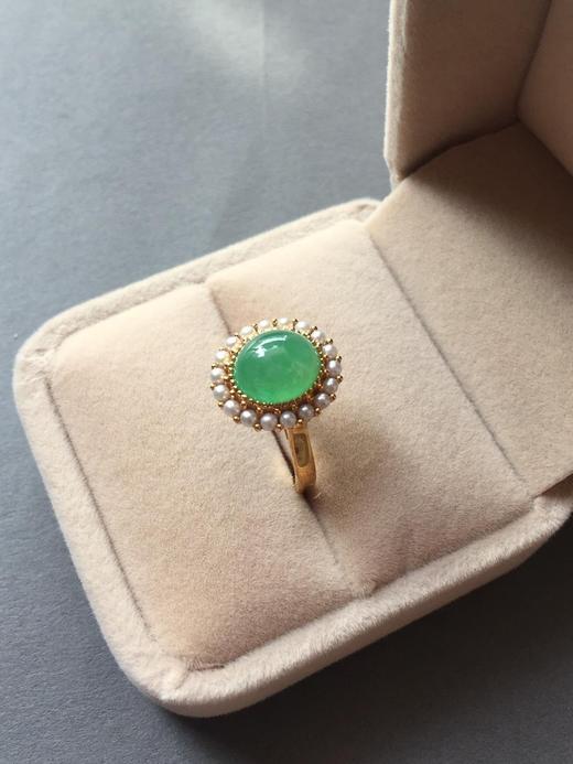 冰种翡翠阳绿蛋面戒指18k黄金珍珠镶嵌 商品图4