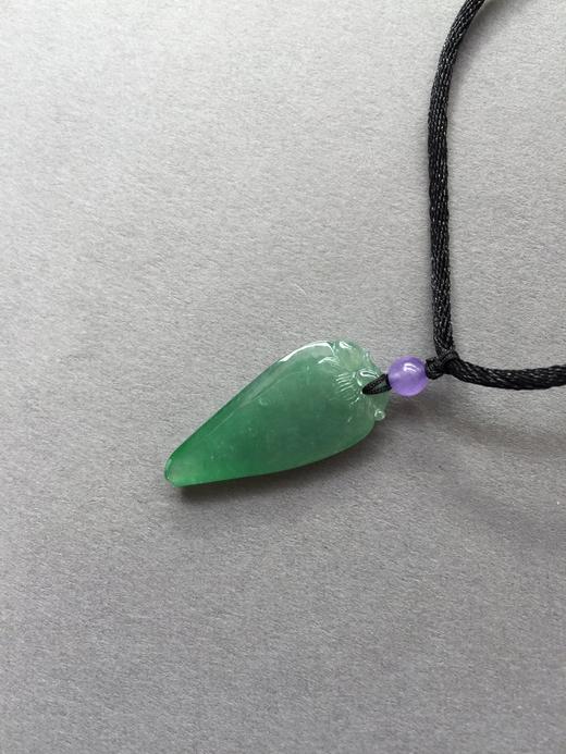 翡翠冰种满绿小辣椒 商品图4