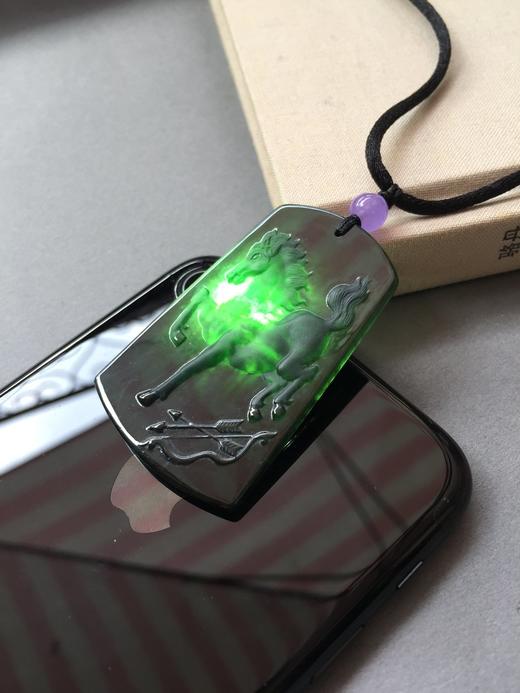 翡翠冰种蓝水马牌 商品图1