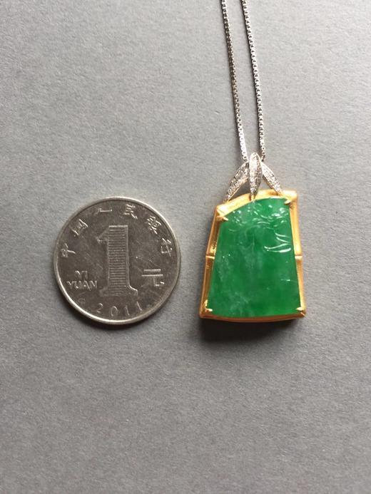 18k黄金钻石镶嵌翡翠冰种阳绿节节高 商品图2