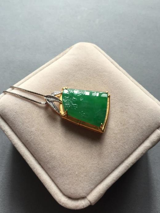18k黄金钻石镶嵌翡翠冰种阳绿节节高 商品图4