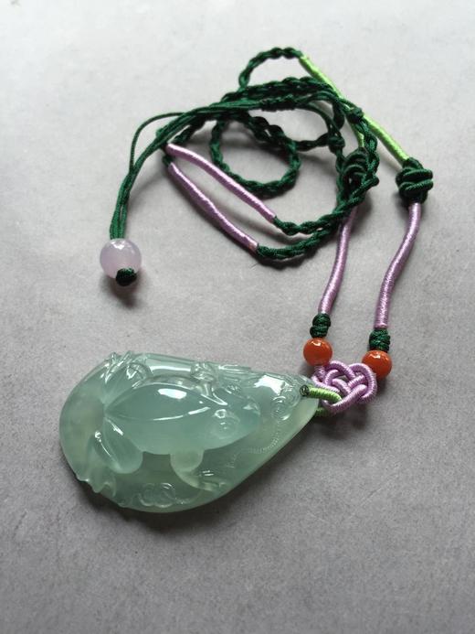 翡翠高冰种淡晴水青蛙呱呱来财 商品图3