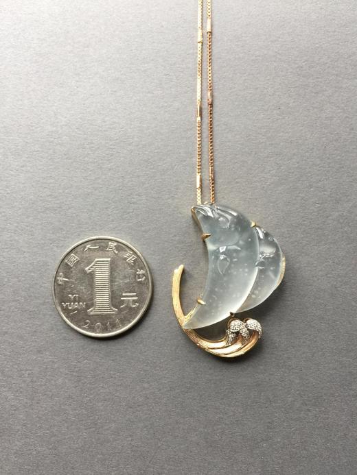 翡翠高冰种雪花棉母子豚海豚18k黄金镶嵌 商品图2