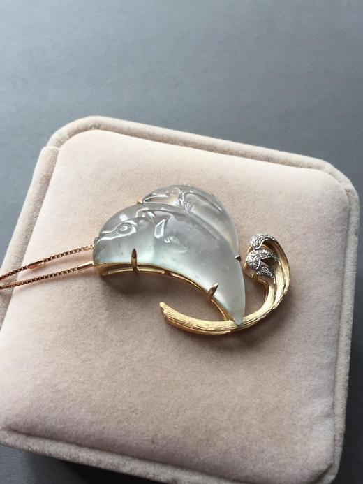 翡翠高冰种雪花棉母子豚海豚18k黄金镶嵌 商品图4