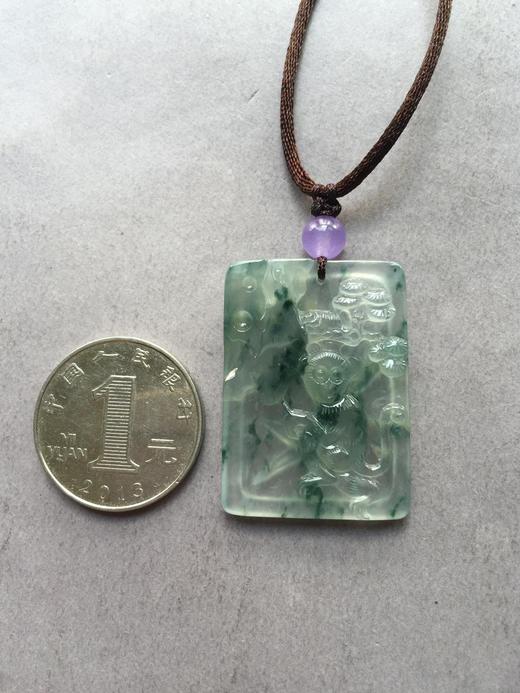 翡翠高冰种飘花灵猴献瑞 商品图1