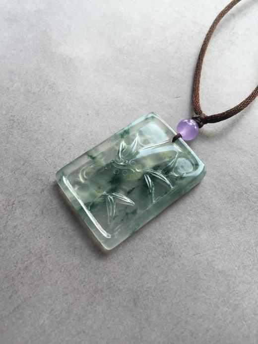 翡翠高冰种飘花灵猴献瑞 商品图2